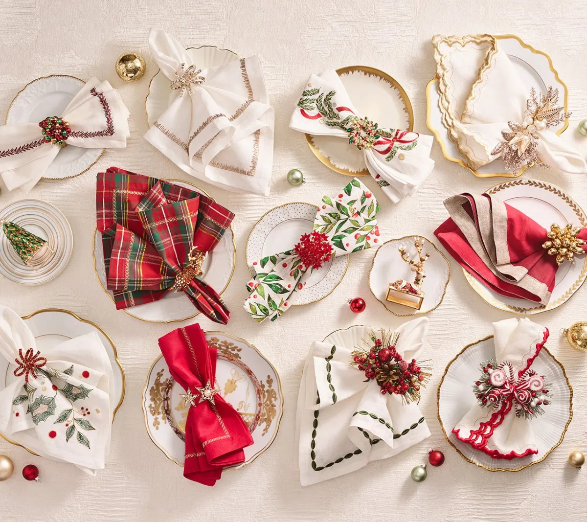 Blitzen Napkin Ring in Brown & Multi, Set of 4 in a Gift Box