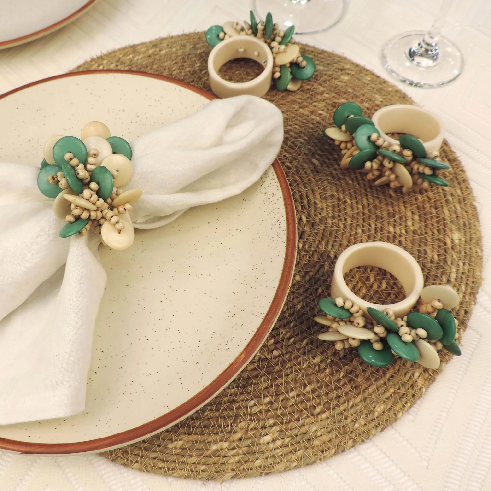 Coin Cluster Napkin Ring in Cream & Green, Set of 4