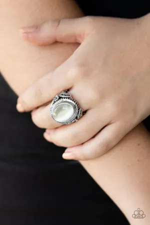 Paparazzi Ring ~ Deep Freeze - White