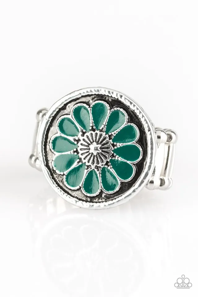 Paparazzi Ring ~ Garden View - Green